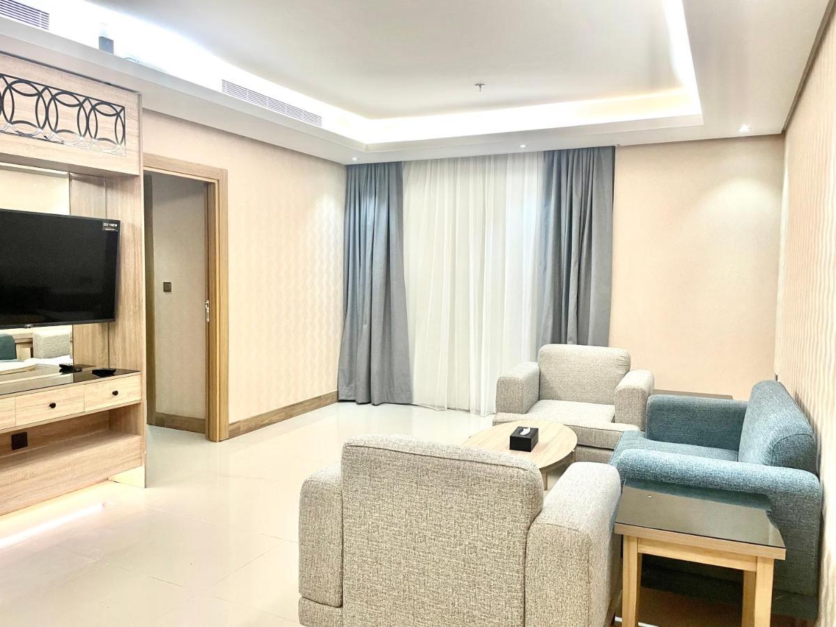Mirnian Hotel เจดดาห์ ภายนอก รูปภาพ