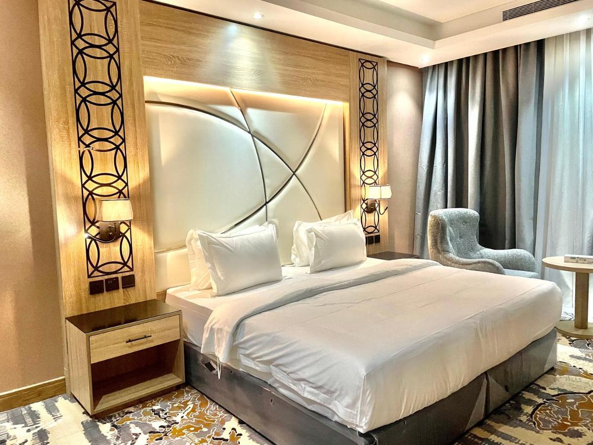 Mirnian Hotel เจดดาห์ ภายนอก รูปภาพ