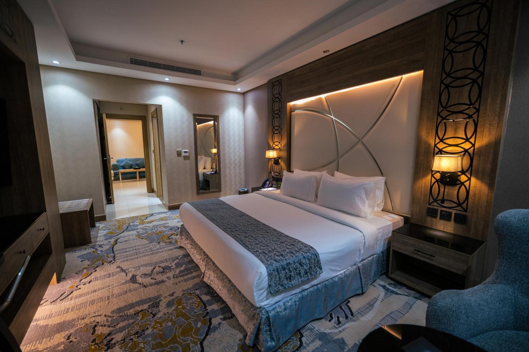 Mirnian Hotel เจดดาห์ ภายนอก รูปภาพ