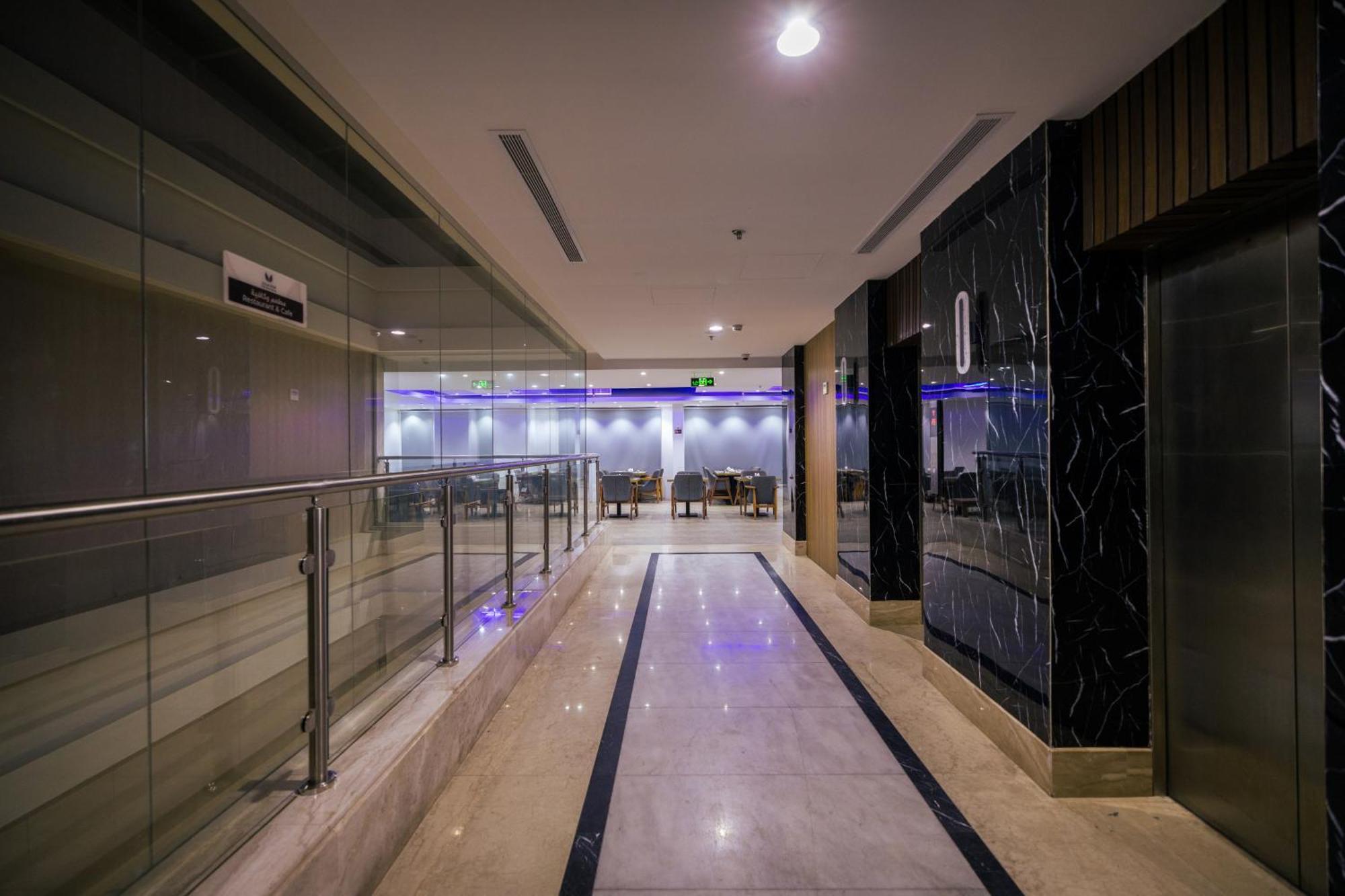 Mirnian Hotel เจดดาห์ ภายนอก รูปภาพ