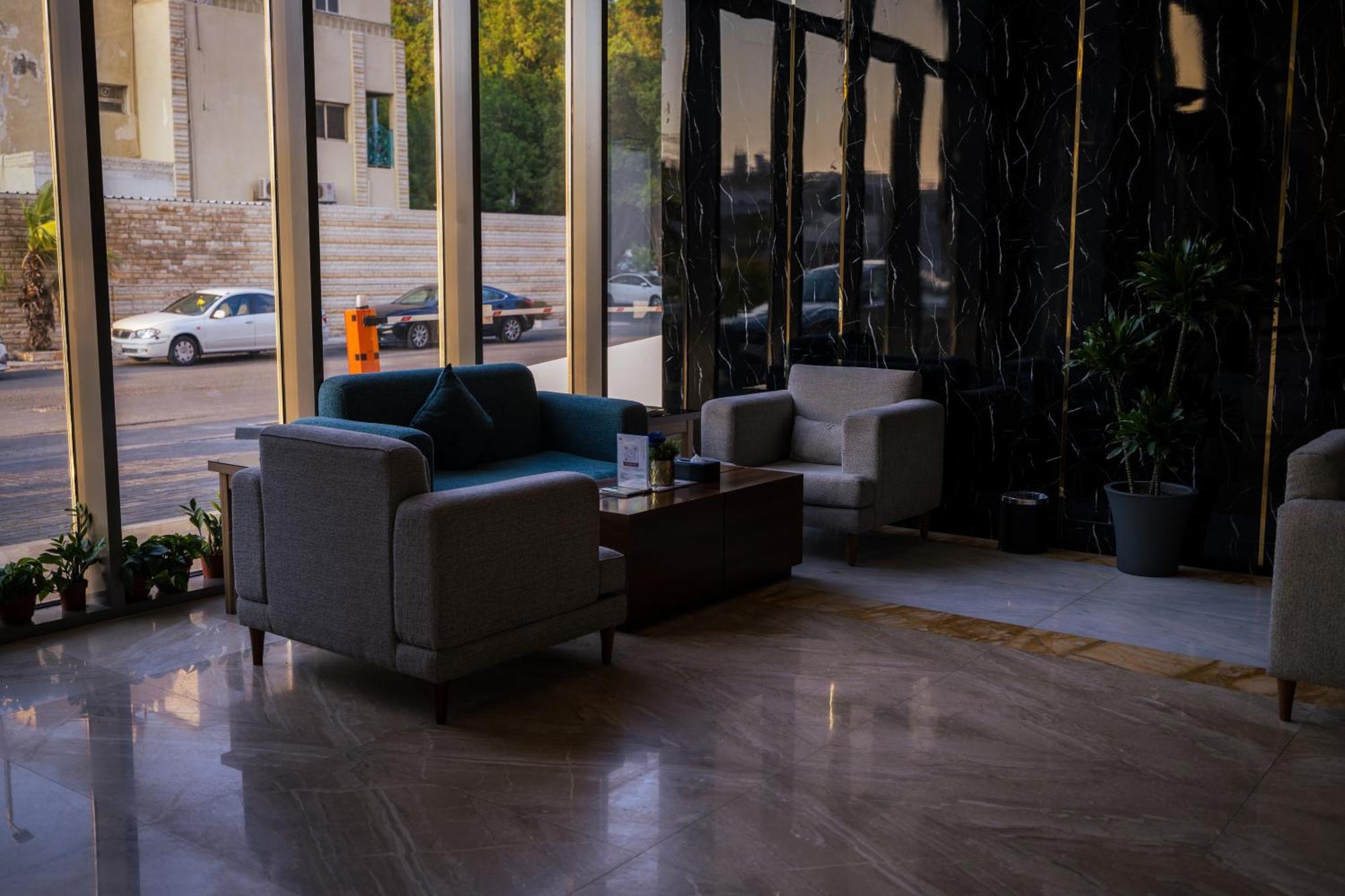 Mirnian Hotel เจดดาห์ ภายนอก รูปภาพ